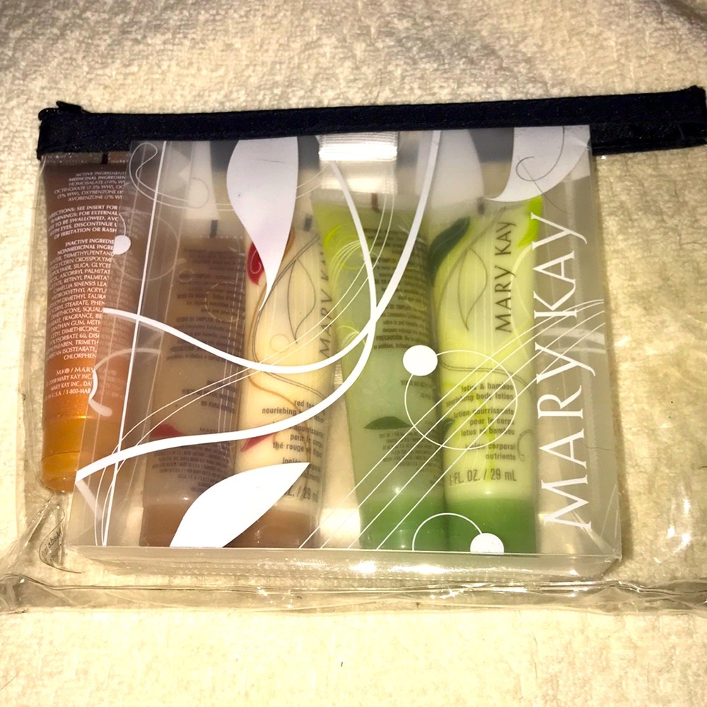 Mary Kay Gift Set New